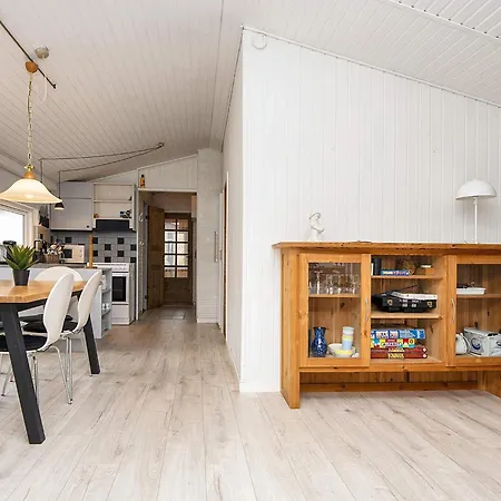 6 Person Holiday In *